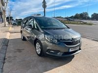 Usado Opel Zafira Family 140 CV (102 kW) 2018 Gris / plata Monovolumen