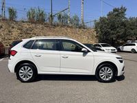 Usado Skoda Kamiq Style 110 CV (80 kW) 2021 Blanco SUV