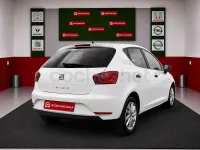 Usado Seat Ibiza Reference 75 CV (55 kW) 2016 Blanco Berlina