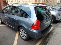 Usado Peugeot 307 110 CV (80 kW) 2007 Gris / plata Familiar