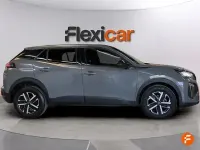 Usado Peugeot 2008 Allure 100 CV (73 kW) 2023 Gris SUV