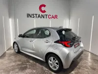 Usado Toyota Yaris 125 CV (91 kW) 2023 Gris / plata Utilitario