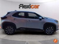 Usado Toyota Yaris Hybrid Active 116 CV (85 kW) 2024 Gris