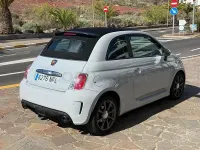 Usado Abarth 500C 140 CV (102 kW) 2013 Gris / plata Descapotable