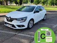 Usado Renault Mégane IV LIMITED 130 CV (95 kW) 2018 Blanco Berlina