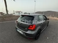 Usado VW Polo 90 CV (66 kW) 2017 Gris / plata Berlina