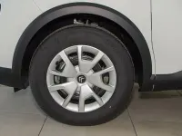 Usado Citroën C4 Feel 102 CV (75 kW) 2023 Blanco Utilitario