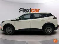 Usado Peugeot 2008 Active 110 CV (80 kW) 2021 Blanco SUV