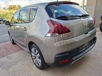 Usado Peugeot 3008 Style 120 CV (88 kW) 2015 Beige Familiar