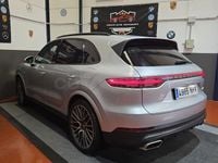 Usado Porsche Cayenne 462 CV (339 kW) 2019 Gris / plata SUV