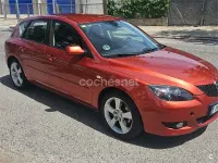 Usado Mazda 3 Sportive 150 CV (110 kW) 2004 Naranja Berlina