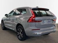 Usado Volvo XC60 Core 350 CV (257 kW) 2023 Gris / plata SUV