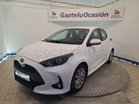 Usado Toyota Yaris Hybrid Active 116 CV (85 kW) 2022 Blanco Berlina