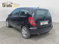 Usado Mercedes A180 Avantgarde 109 CV (80 kW) 2007 Negro Berlina