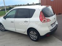 Usado Renault Scénic III 95 CV (69 kW) 2011 Blanco Monovolumen