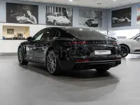 Usado Porsche Panamera Turbo 550 CV (404 kW) 2020 Negro Berlina
