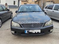 Usado Lexus IS200 Luxury Line 155 CV (114 kW) 2003 Gris / plata Familiar