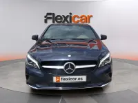 Usado Mercedes CLA200 Shooting Brake 136 CV (100 kW) 2017 Azul Familiar
