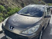 Usado Peugeot 307 90 CV (66 kW) 2006 Gris / plata Familiar