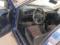 Usado Seat Toledo Stella 110 CV (80 kW) 1999 Azul Berlina