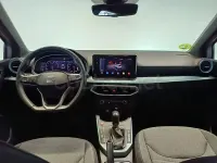 Usado Seat Arona Xperience 110 CV (80 kW) 2023 Blanco SUV