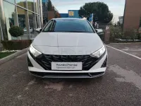Usado Hyundai i20 100 CV (73 kW) 2024 Blanco Utilitario