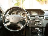 Usado Mercedes E220 Avantgarde 170 CV (125 kW) 2011 Blanco Berlina