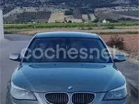 Usado BMW 530 193 CV (141 kW) 2004 Gris / plata Berlina