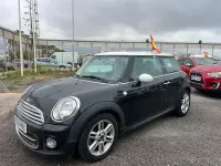 Usado Mini Cooper D 112 CV (82 kW) 2014 Negro Utilitario