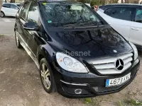Usado Mercedes B200 136 CV (100 kW) 2011 Negro Monovolumen
