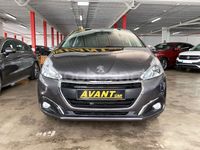 Usado Peugeot 208 Signature Sky 82 CV (60 kW) 2019 Gris Utilitario