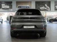 Usado Porsche Cayenne 470 CV (345 kW) 2025 Gris SUV