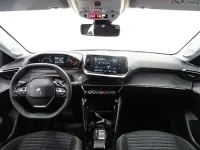 Usado Peugeot e-208 Active 100 kW (136 CV) 2023 Blanco Utilitario