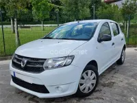 Używany Dacia Sandero Base 75 KM (55 kW) 2014 Biały Sedan/Limuzyna