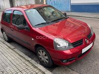 Usado Renault Clio II Campus 75 CV (55 kW) 2007 Granate Berlina