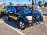 Usado Nissan Pathfinder XE 171 CV (125 kW) 2006 Negro SUV