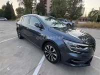 Usado Renault Mégane GrandTour Techno 140 CV (102 kW) 2023 Gris / plata Familiar