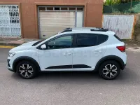 Usado Dacia Sandero Essentiel 91 CV (66 kW) 2021 Blanco Berlina