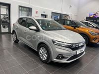 Usado Dacia Sandero Expression 91 CV (66 kW) 2023 Gris / plata Berlina
