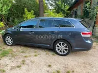Usado Toyota Avensis Advance 126 CV (92 kW) 2009 Gris / plata Familiar