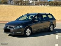 Usado VW Passat 105 CV (77 kW) 2013 Marrón Familiar