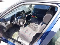 Usado Peugeot 306 100 CV (73 kW) 1999 Azul Familiar