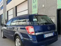 Usado Opel Astra Edition 110 CV (80 kW) 2008 Azul Familiar