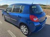 Usado Renault Clio Business 68 CV (50 kW) 2008 Azul Utilitario