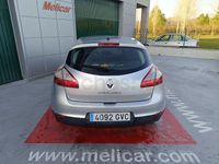 Usado Renault Mégane Dynamique 105 CV (77 kW) 2010 Gris / plata Berlina