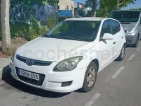 Usado Hyundai i30 Classic 90 CV (66 kW) 2010 Blanco Berlina