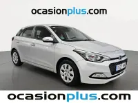 Usado Hyundai i20 90 CV (66 kW) 2015 Gris plata Utilitario