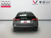 Nuevo Citroën C4 Business Class 145 CV (106 kW) 2026 Gris SUV