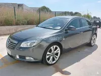 Usado Opel Insignia Cosmo 220 CV (161 kW) 2009 Gris / plata Berlina