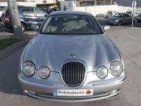 Usado Jaguar S-Type S 240 CV (176 kW) 1999 Gris / plateado Berlina